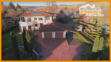 Mediterrane Villa mit Doppelgarage und zusätzlichem Baugrundstück, 57647 Alpenrod, Einfamilienhaus