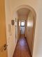 Elegantes Zuhause mit Balkon – Wohnen in bester Lage von Haunstetten! - Eingangsbereich mit Blick zum Gäste-WC