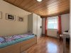 "2-in-1 Immobilienpaket in Weisel: Ideal für Kapitalanleger oder Mehrgenerationen" - Schlafzimmer OG