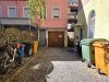 Vollvermietetes Mehrfamilienhaus mit Gewerbeeinheit in zentraler Lage von Augsburg-Oberhausen! - Eingang Wohnhaus