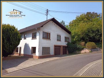 Wohnen in Ortsrandlage auf großem Grundstück!, 57612 Kroppach, Einfamilienhaus