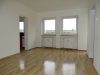 Gemütliche 2-Zimmer-Wohnung mit Balkon in München-Moosach! - Wohnbereich Beispiel