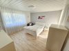 Wohnen mit Freiraum – charmantes Ein-/ bis Zweifamilienhaus in Dürrholz! - Schlafzimmer