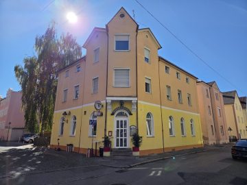 Vollvermietetes Mehrfamilienhaus mit Gewerbeeinheit in zentraler Lage von Augsburg-Oberhausen!, 86154 Augsburg, Mehrfamilienhaus