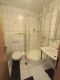 Charmantes Hotel mit vielseitigen Nutzungsmöglichkeiten in Raubach! - Duschbad mit WC
